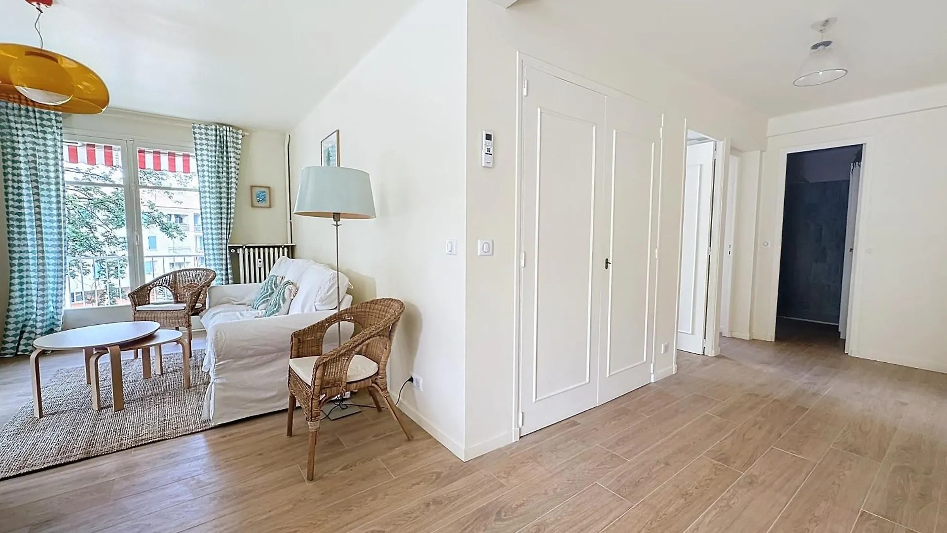 63M2 Grande Terrasse, Climatisation & Parking, 2Br Apartment Cannes